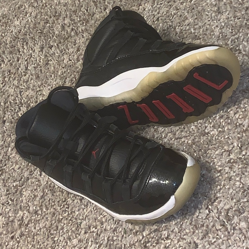 Jordan Retro 11